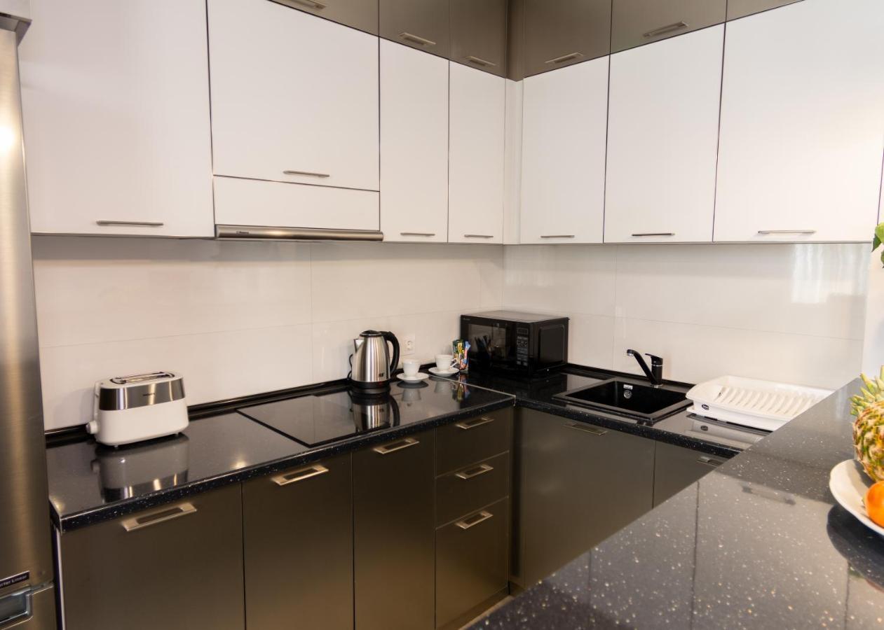 Downtown Suites Erivan Exterior foto